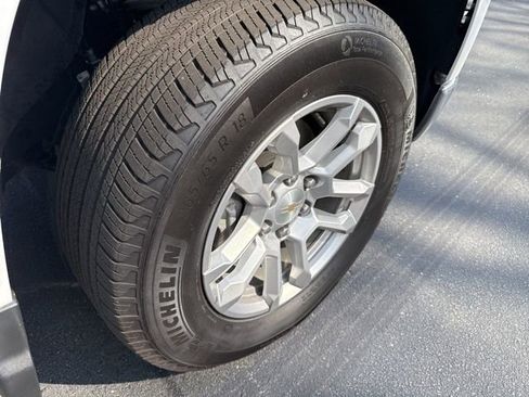 Used 2024 Chevrolet Silverado 1500 LT image 30