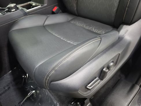 Certified 2025 Toyota Tacoma Limited AWD/4WD image 24