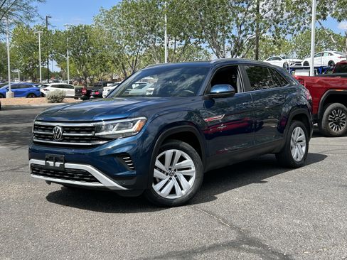 Used 2023 Volkswagen Atlas Cross Sport SE w/ Panoramic Sunroof Package FWD image 31