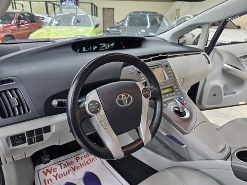 Used 2012 Toyota Prius V Two image 54