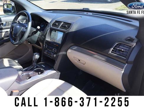 Used 2018 Ford Explorer XLT w/ Equipment Group 202A AWD/4WD image 29