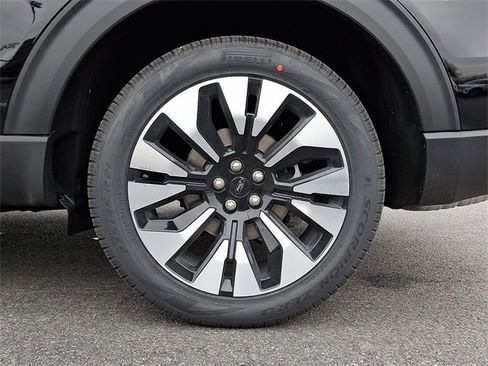 New 2026 Ford Explorer Platinum w/ LUX Leather Package image 5