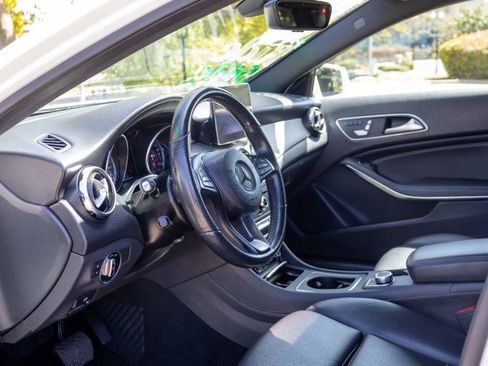 Used 2020 Mercedes-Benz GLA 250 image 33