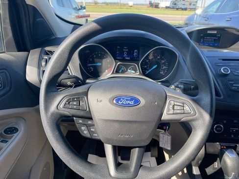 Used 2017 Ford Escape SE w/ SE Cold Weather Package image 15