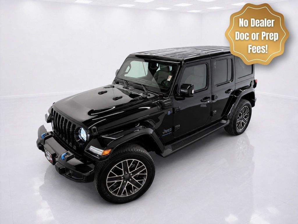 Used 2023 Jeep Wrangler Unlimited Sahara AWD/4WD image 3