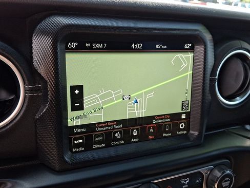 Used 2023 Jeep Wrangler Unlimited Sahara w/ Cold Weather Group AWD/4WD image 17