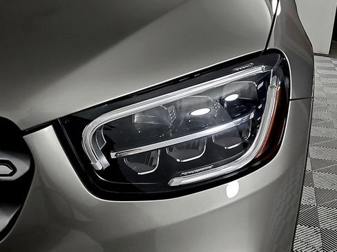 Used 2021 Mercedes-Benz GLC 300 image 9