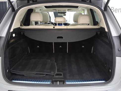 Used 2025 Mercedes-Benz GLE 450 4MATIC w/ AMG Line Exterior image 30