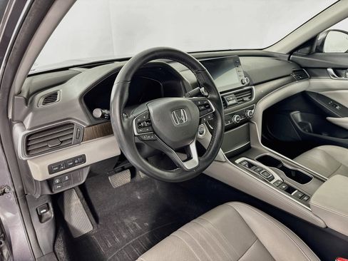 Certified 2019 Honda Accord Touring image 9