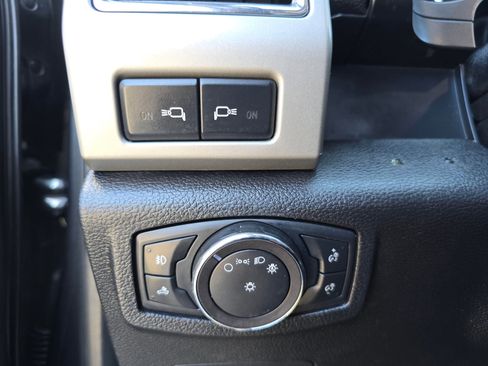 Used 2017 Ford F350 Lariat w/ Lariat Value Package AWD/4WD image 26