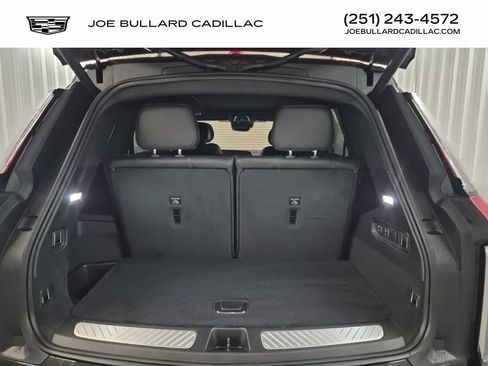 New 2026 Cadillac Vistiq Sport image 19