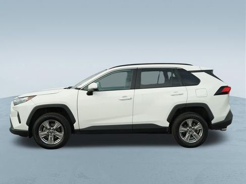 Used 2024 Toyota RAV4 XLE FWD image 4