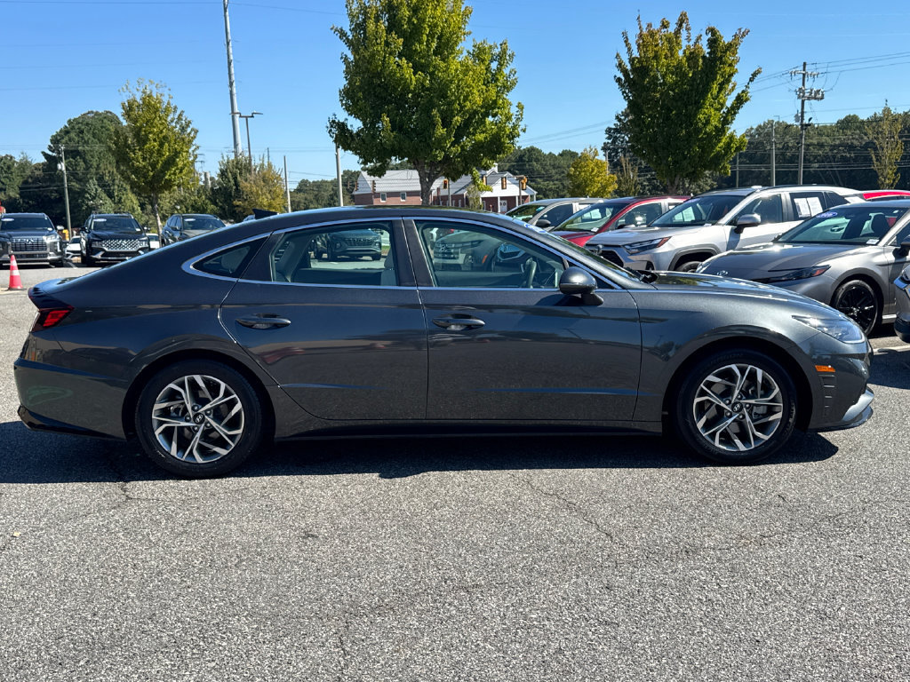 Used 2023 Hyundai Sonata SEL w/ Cargo Package FWD image 32
