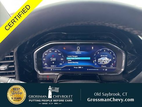 Used 2024 Chevrolet Silverado 1500 LT AWD/4WD image 16