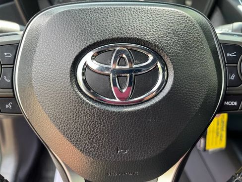 Used 2020 Toyota Corolla SE FWD image 16