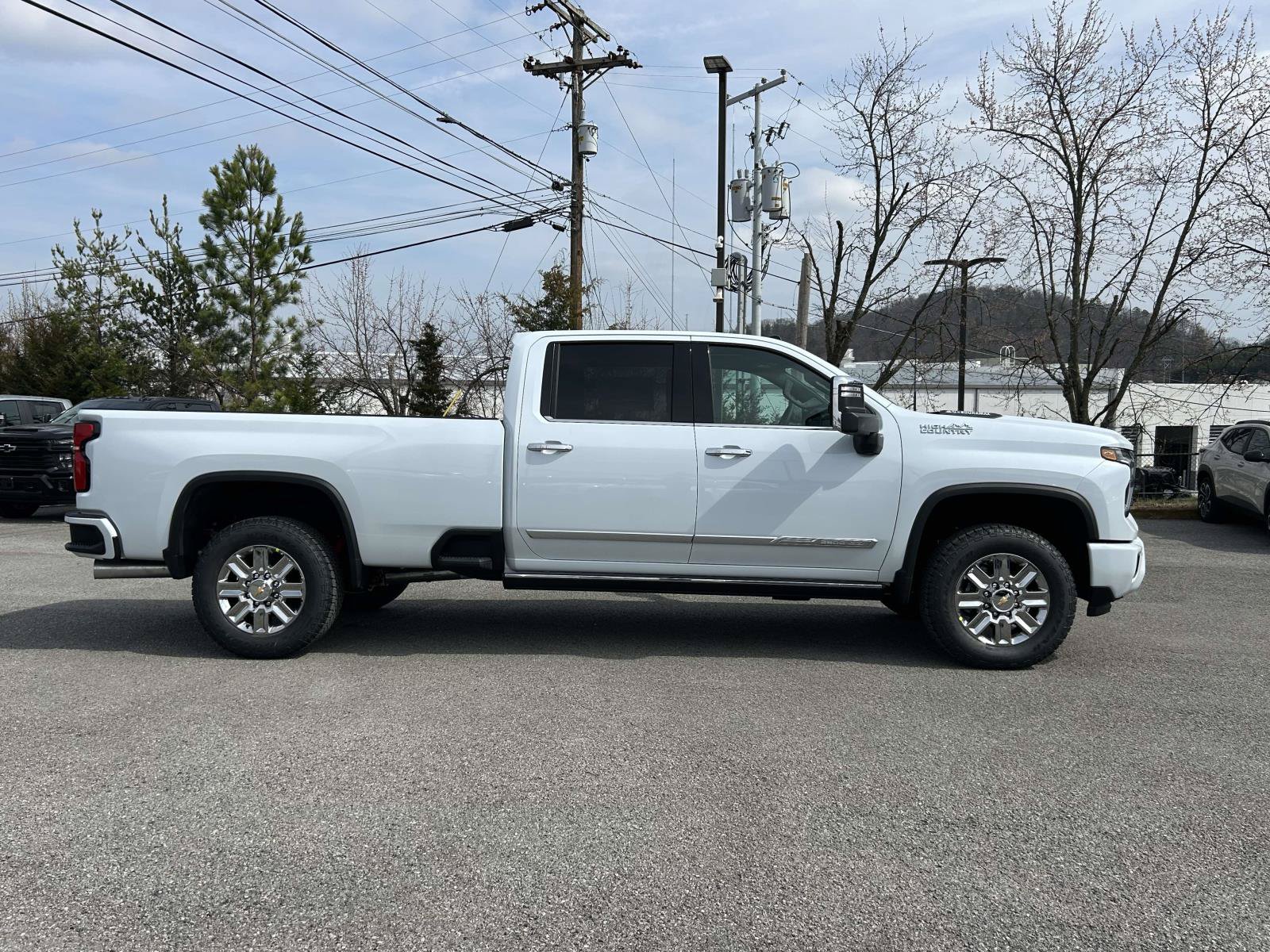 New 2026 Chevrolet Silverado 2500 High Country w/ High Country Premium Package AWD/4WD image 2