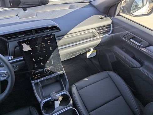 New 2026 GMC Terrain Elevation w/ Elevation Premium Package image 18