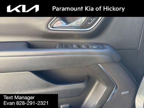 Used 2024 Chevrolet Tahoe LT image 19