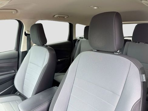 Used 2019 Ford Escape S image 12