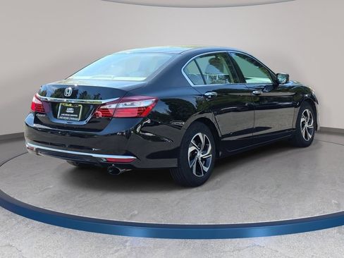 Used 2017 Honda Accord LX image 6