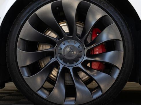 Used 2022 Tesla Model 3 Performance AWD/4WD image 10
