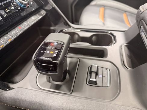 Used 2025 GMC Sierra 1500 AT4 w/ AT4 Premium Package image 40