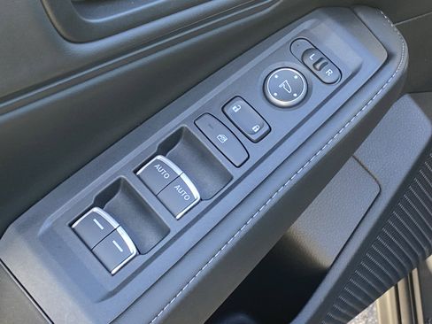 Used 2025 Honda Accord Sport image 17