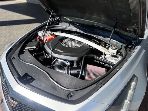 Used 2016 Cadillac CTS V w/ Luxury Package image 79