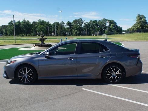 Used 2023 Toyota Camry SE w/ Audio Upgrade Package FWD image 12