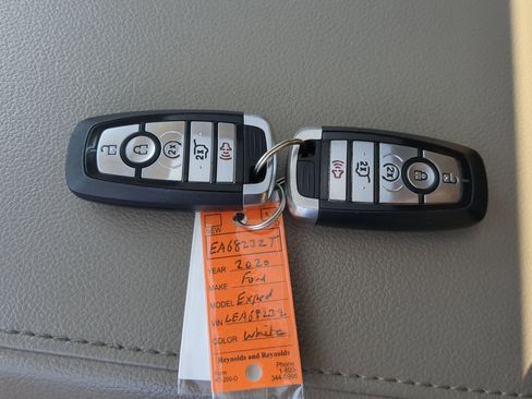 Certified 2020 Ford Expedition XLT w/ Equipment Group 202A AWD/4WD image 28