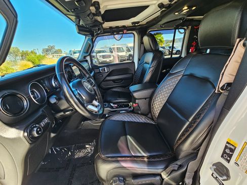Used 2022 Jeep Gladiator Overland AWD/4WD image 20