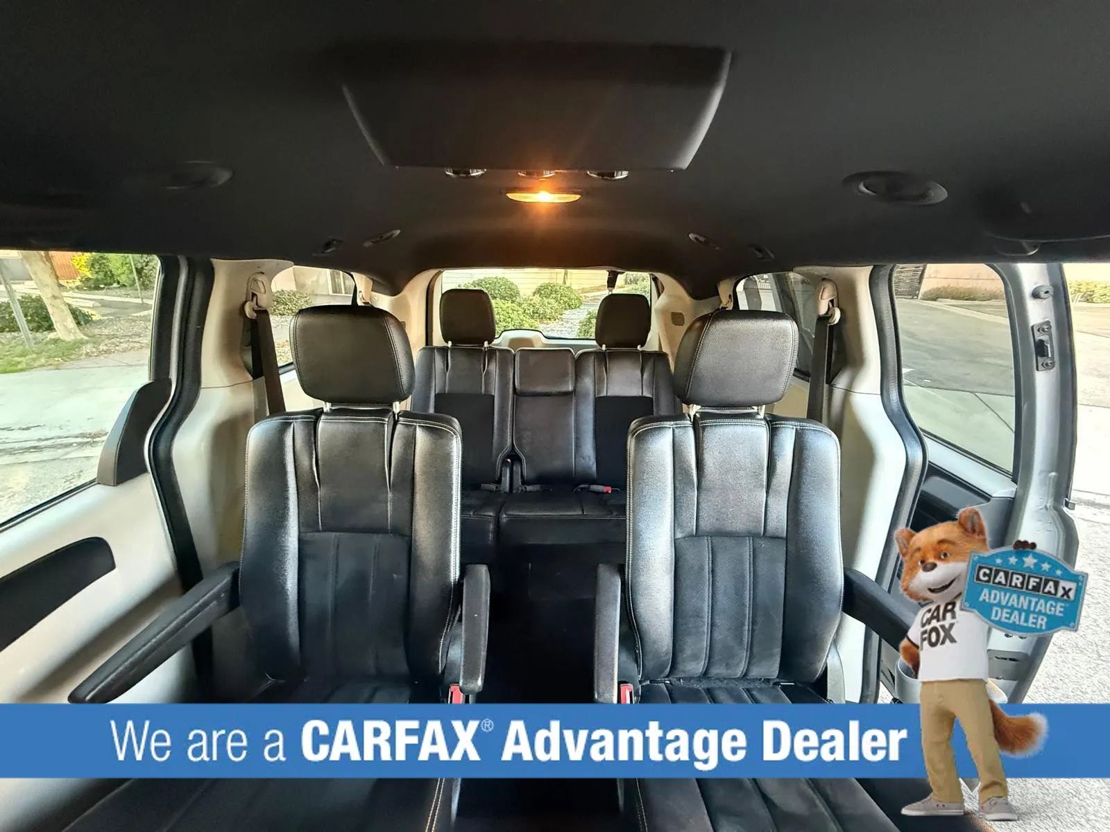 Used 2018 Dodge Grand Caravan SXT FWD image 37