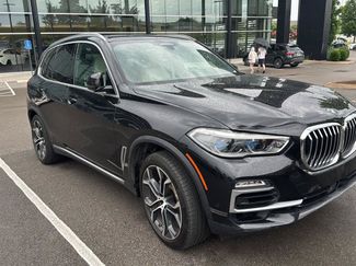 Used 2019 BMW X5 xDrive40i w/ Executive Package AWD/4WD video 1