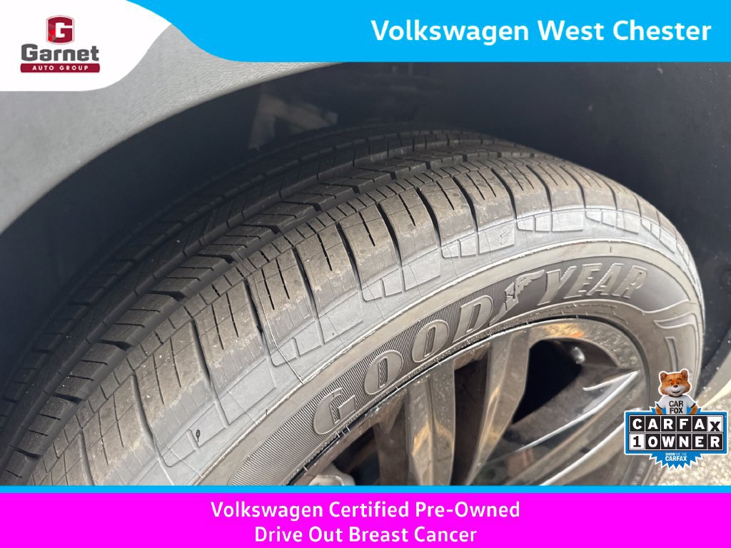 Certified 2023 Volkswagen Atlas Cross Sport SEL R-Line AWD/4WD image 42