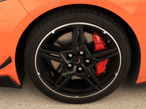 Used 2022 Chevrolet Corvette Stingray Coupe w/ Z51 Performance Package image 27