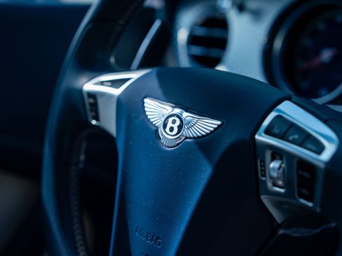 Used 2016 Bentley Continental GT image 36