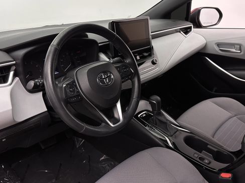 Used 2023 Toyota Corolla SE image 8