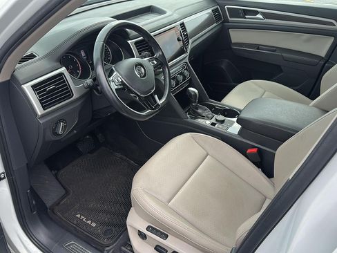 Used 2018 Volkswagen Atlas SEL AWD/4WD image 11