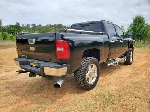 Used 2007 Chevrolet Silverado 2500 LTZ w/ Safety Package AWD/4WD image 13