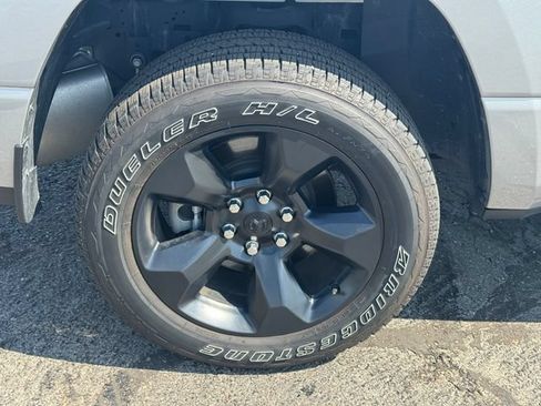Certified 2024 RAM 1500 Tradesman w/ Night Edition AWD/4WD image 12
