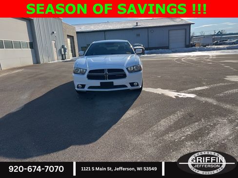 Used 2013 Dodge Charger SXT image 4