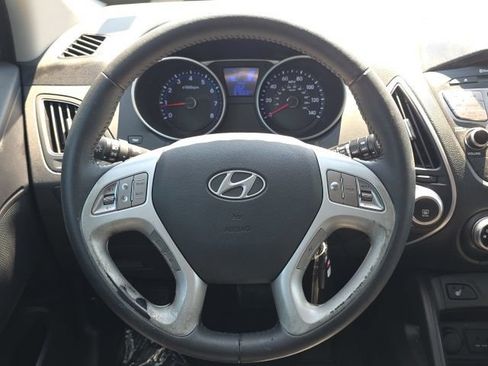 Used 2013 Hyundai Tucson GLS FWD image 9
