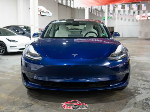 Used 2019 Tesla Model 3 Long Range image 2