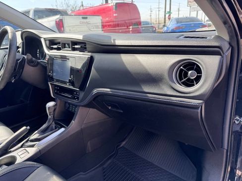 Used 2019 Toyota Corolla XSE image 6