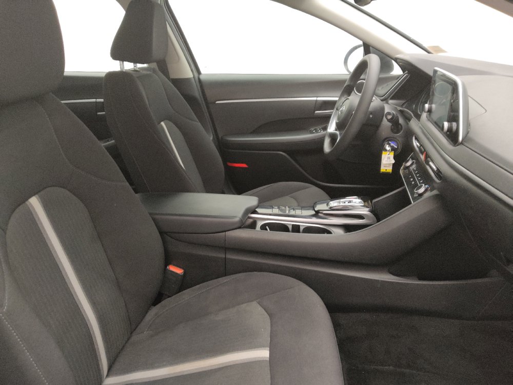 Used 2023 Hyundai Sonata SE w/ Preferred Accessory Package FWD image 21