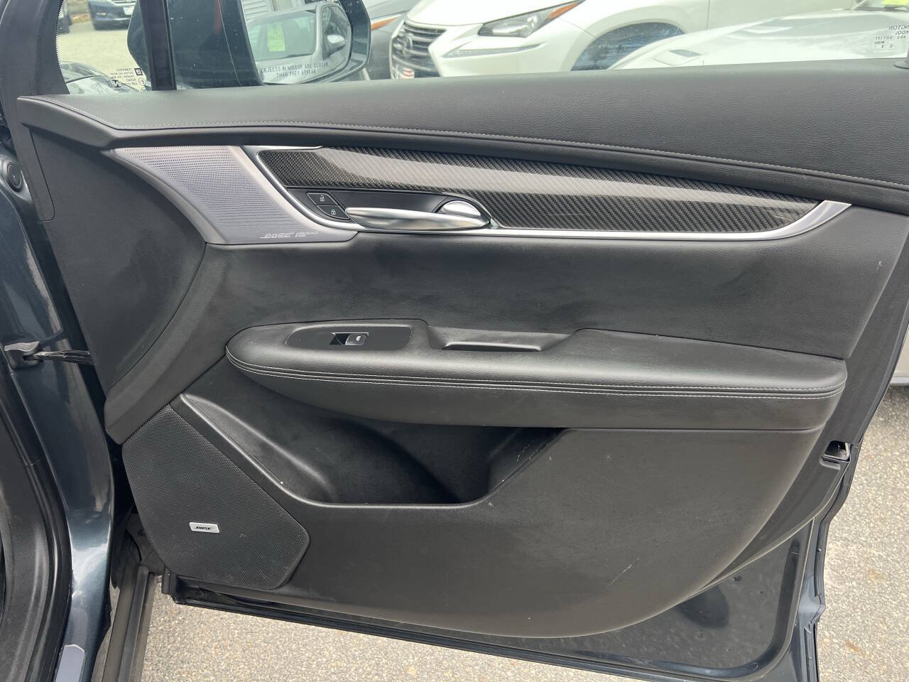 Used 2020 Cadillac XT6 Sport AWD/4WD image 14