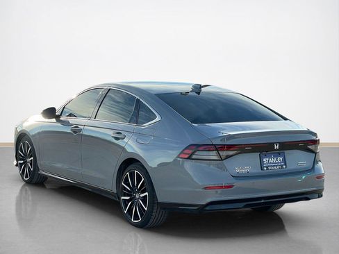 Used 2024 Honda Accord Touring image 5