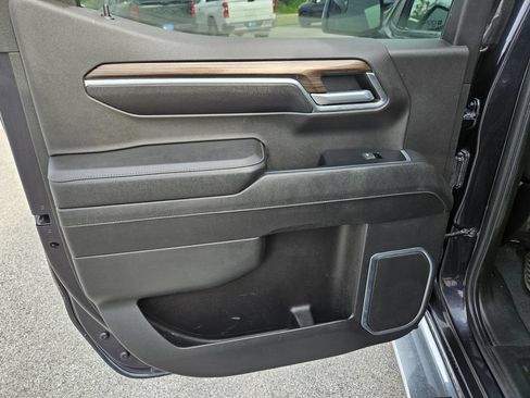 Used 2023 Chevrolet Silverado 1500 LT AWD/4WD image 25