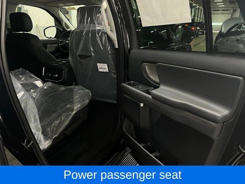 Used 2025 Ford Expedition Max Active AWD/4WD image 25