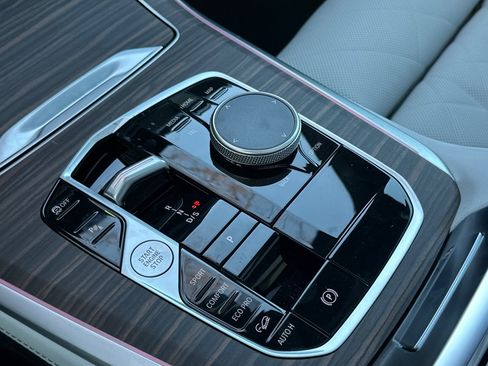 New 2026 BMW X5 xDrive40i w/ M Sport Package image 19